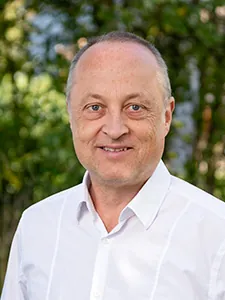 Portrait Pfarrer Neumann