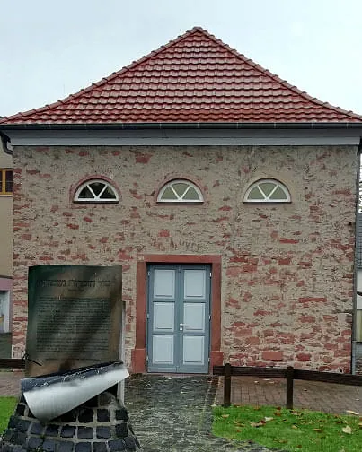 Ehemalige Synagoge von aussen